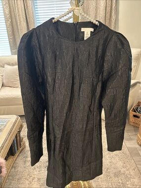 Black Textured Long Sleeve Shift Dress